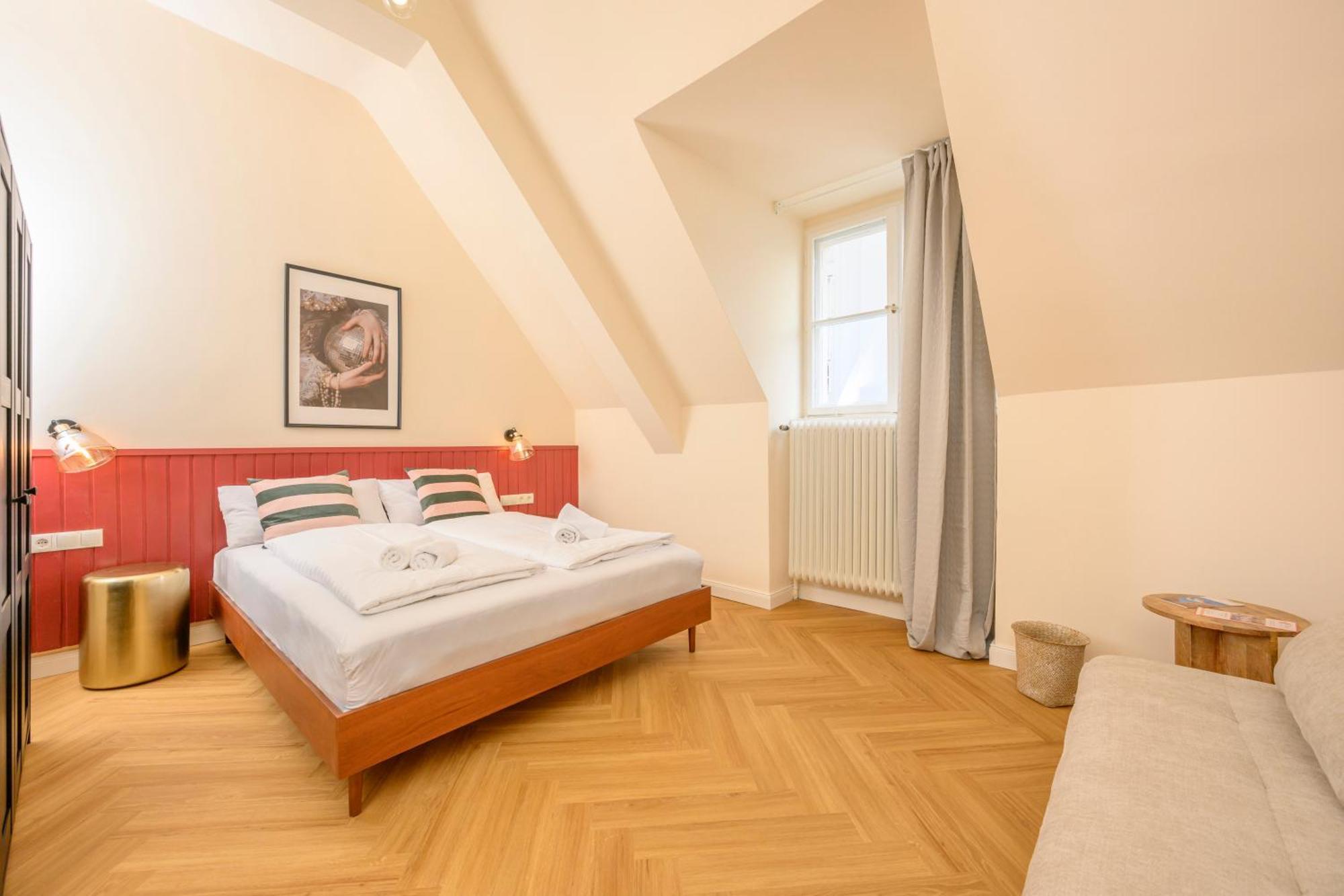 Palais Palffy Suits * Viena