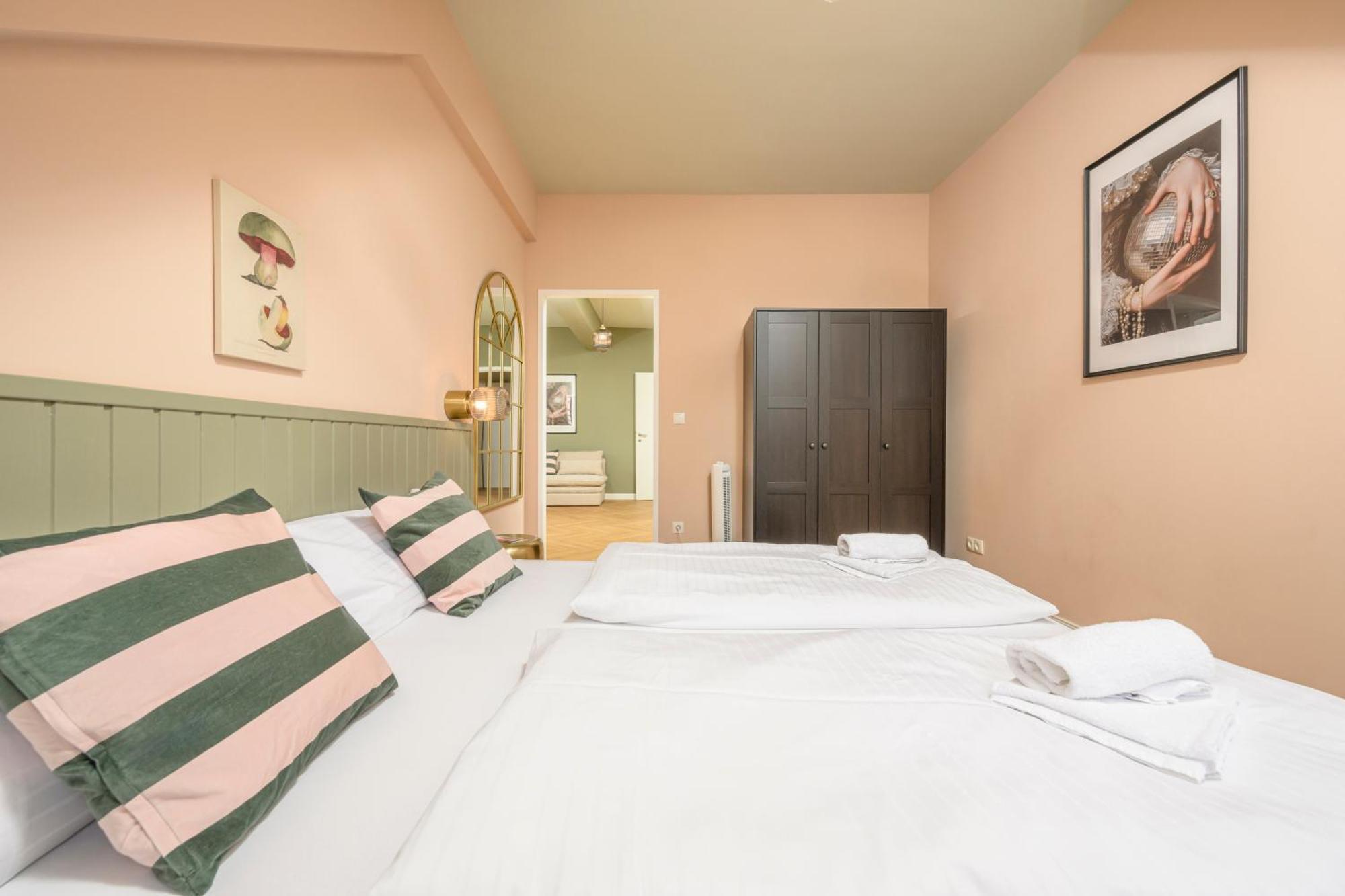 Palais Palffy Suits Apartament